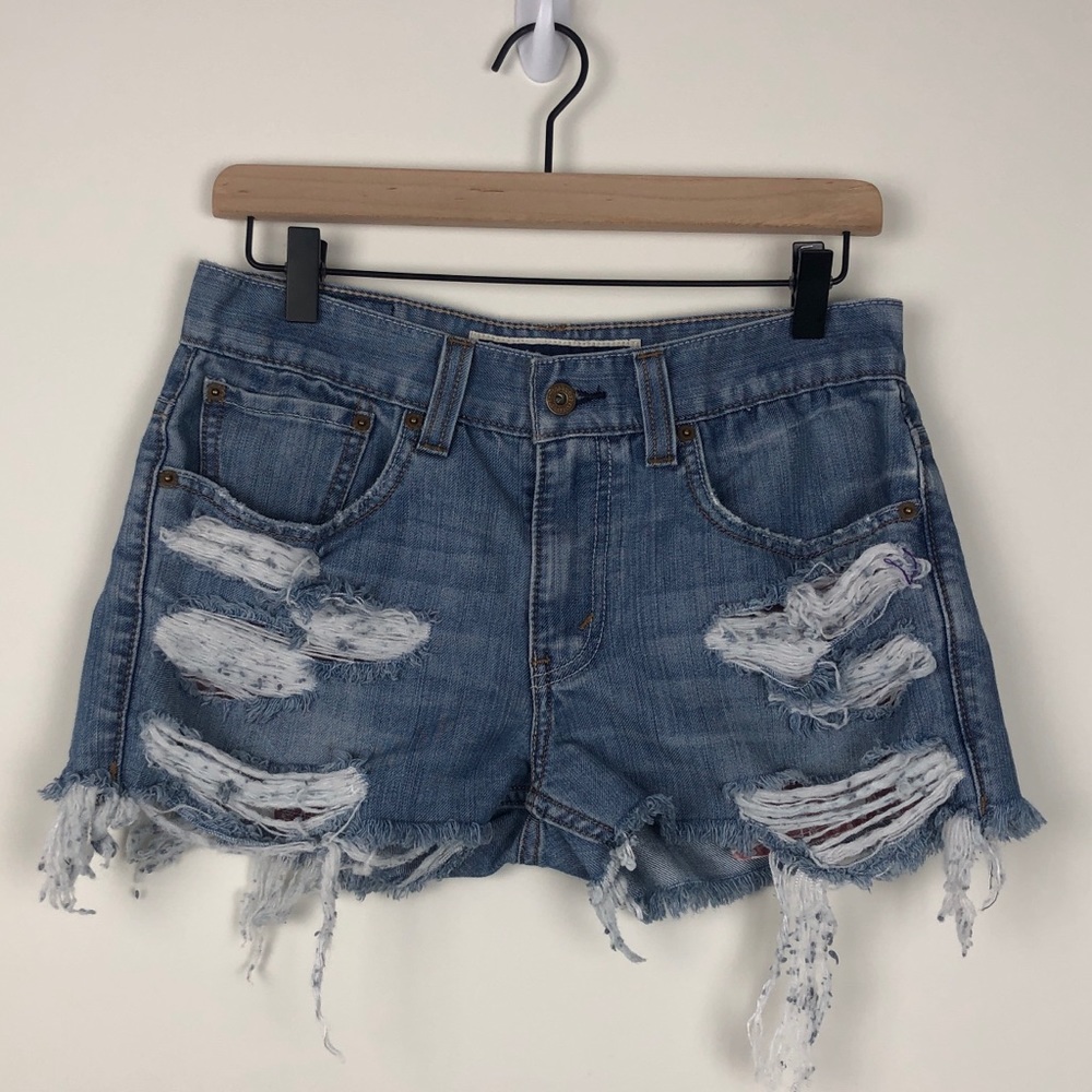 Vintage Levi’s cutoffs size 31